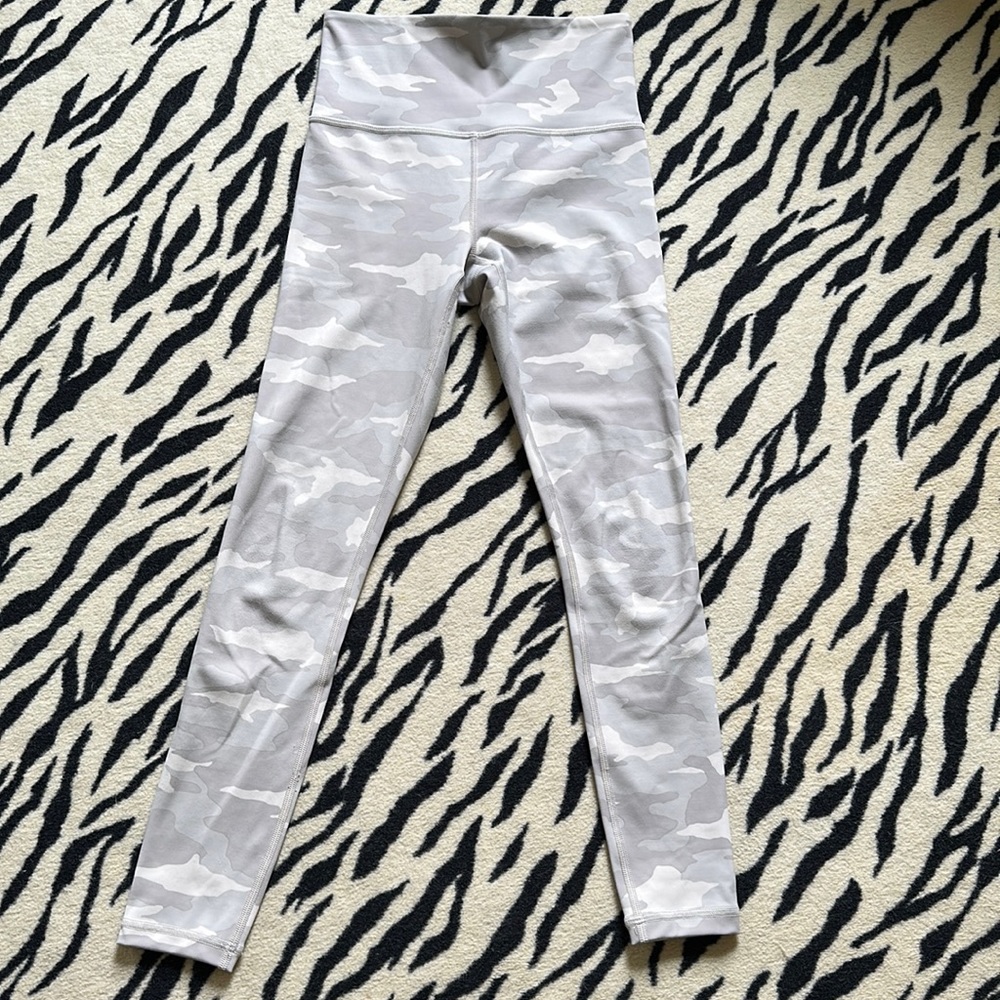 ATHLETA women’s elation camo 7/8 tights XXS